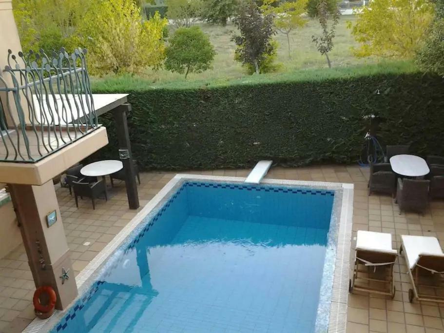 4-Seasons Pool Villa Near Meteora Tríkala Kültér fotó